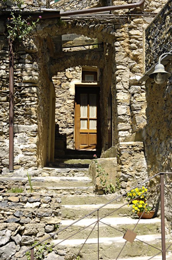 La Casa Dei Nonni Castelbianco Bed and Breakfast Colletta Exteriör bild