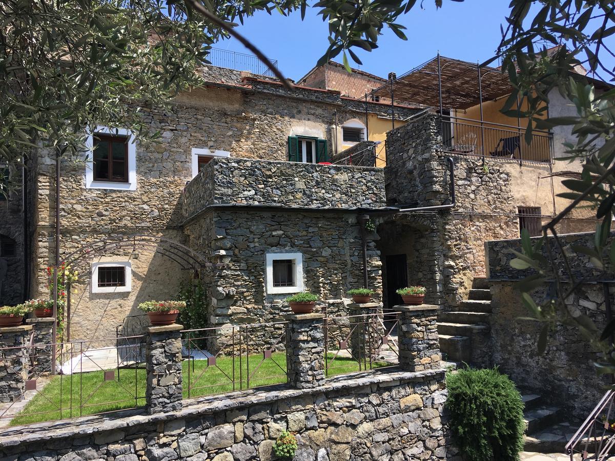 La Casa Dei Nonni Castelbianco Bed and Breakfast Colletta Exteriör bild